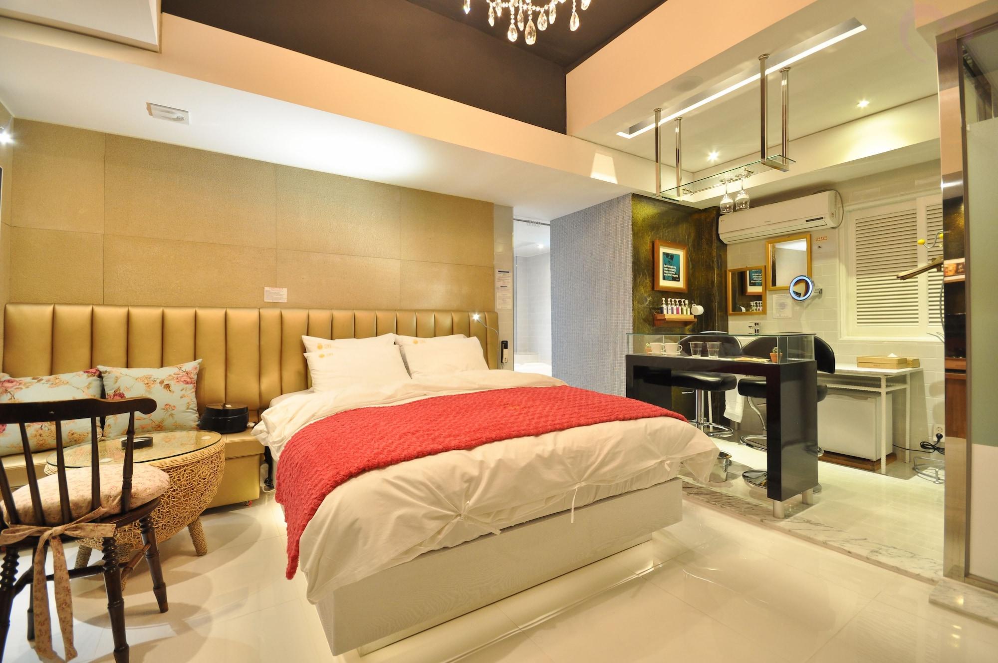 February Hotel Apsan Daegu Ngoại thất bức ảnh