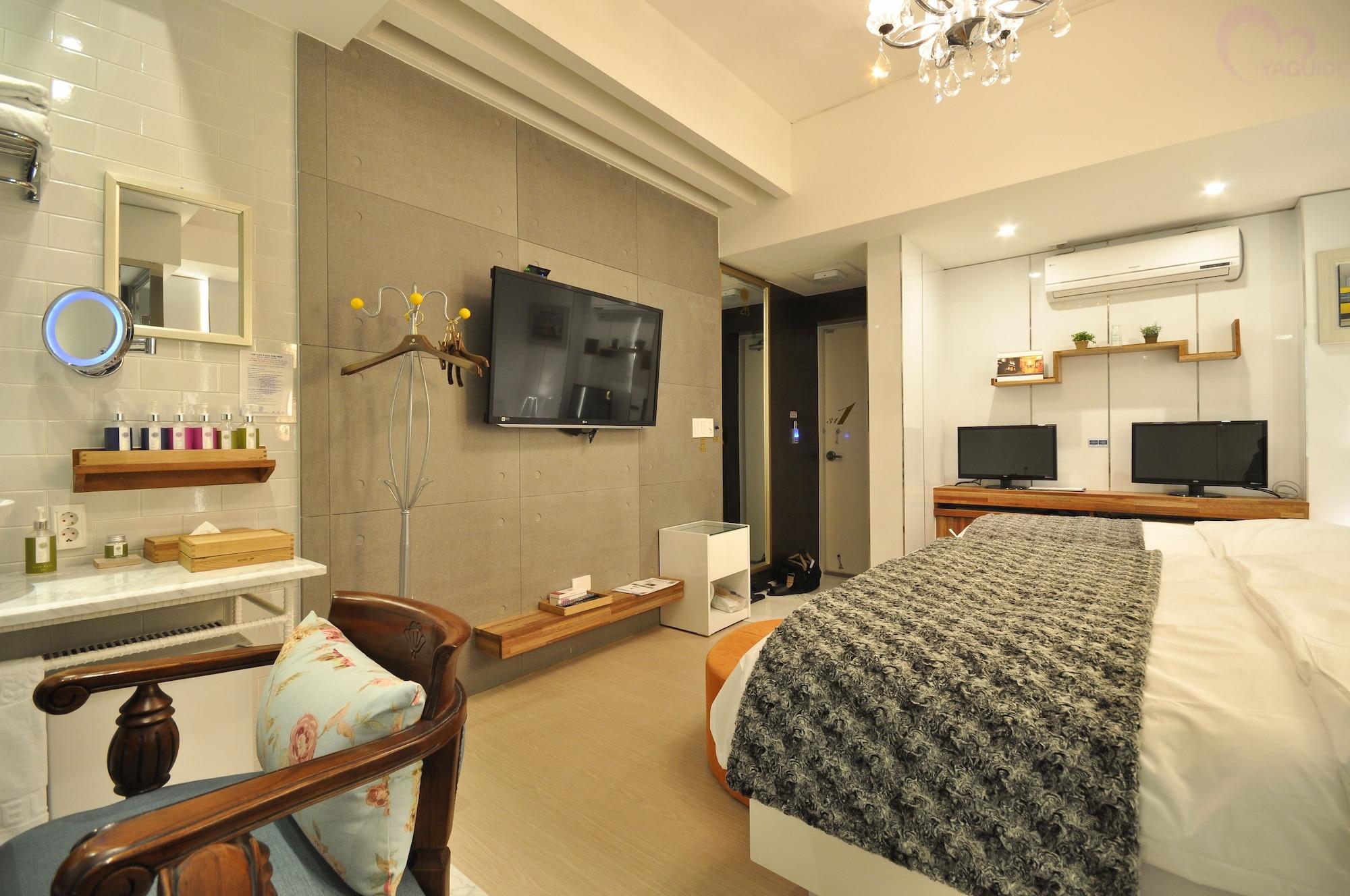 February Hotel Apsan Daegu Ngoại thất bức ảnh