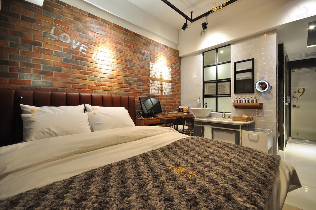February Hotel Apsan Daegu Ngoại thất bức ảnh