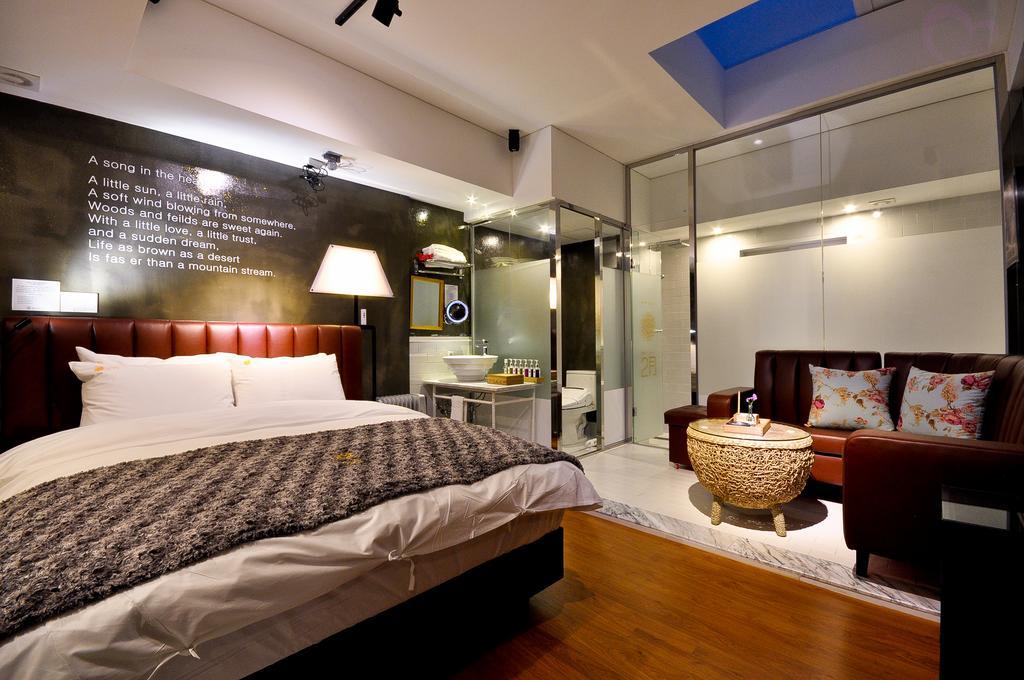 February Hotel Apsan Daegu Ngoại thất bức ảnh